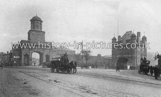 Entrance to East India Dock & Blackwall Tunnel, Poplar, London. c.1905.